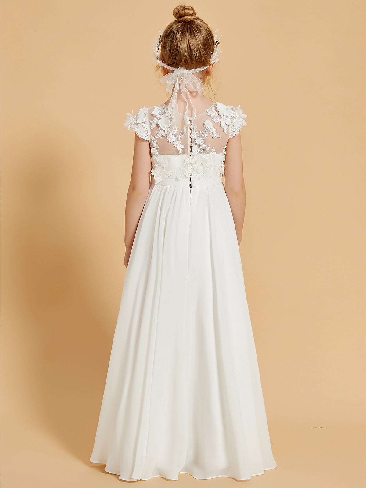 Elegant Flower Girl Dresses Adorned with Chiffon and Appliqued Accents